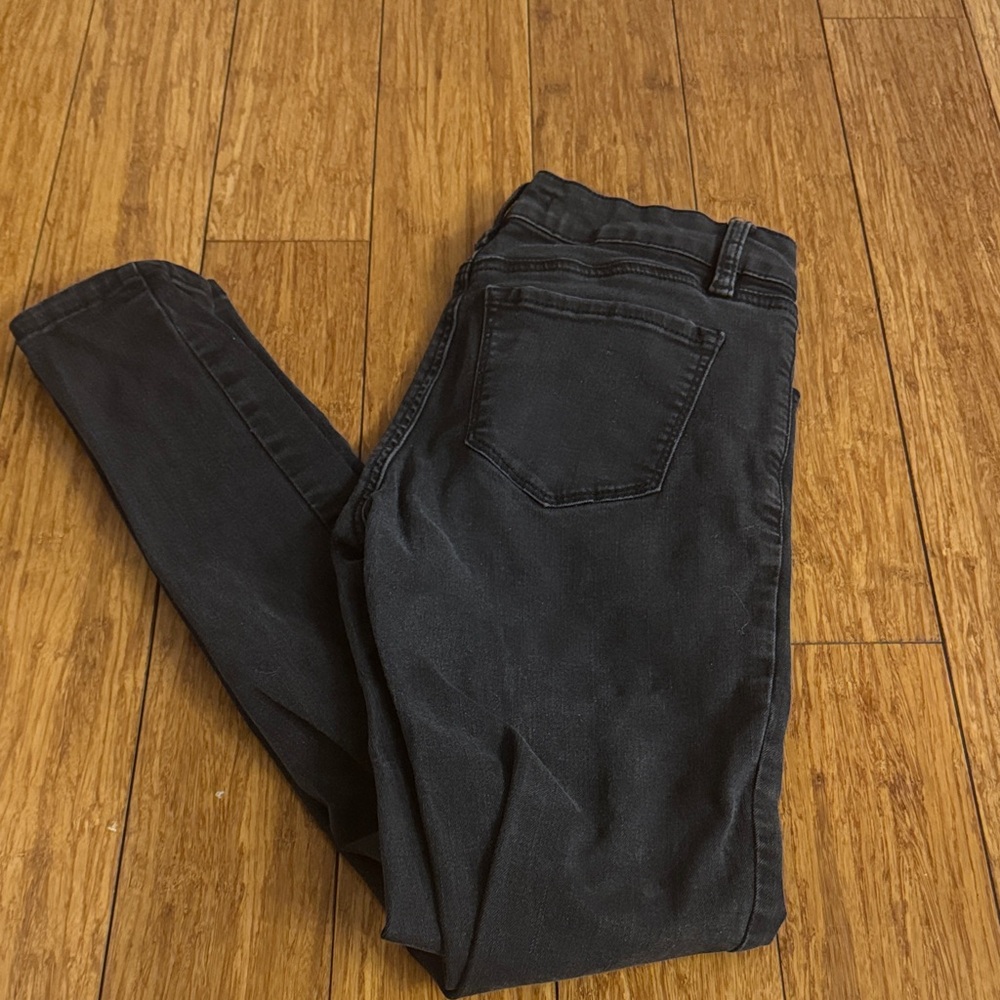 Black KanCan skinny jeans